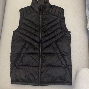 Jack Jones Black l Zip-up sleeveless jacket